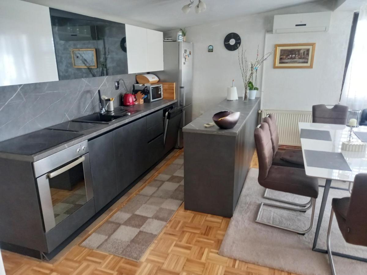 Apartment Brankica โปดสตรานา ภายนอก รูปภาพ